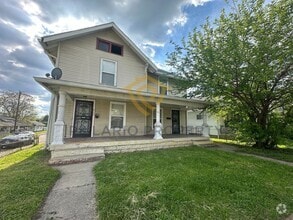 Building Photo - 2704-2704 Highland Pl