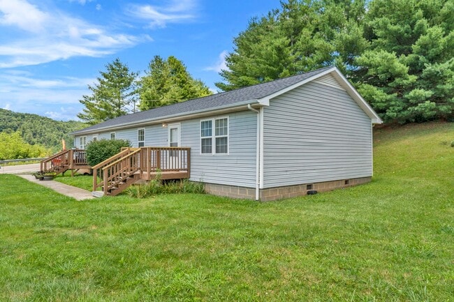 Building Photo - 7863 NC-163