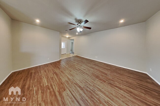 Foto del edificio - 3332 SE 96th St