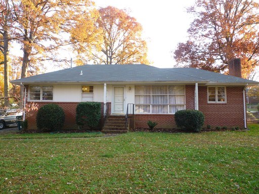 Primary Photo - 5411 Forest Brook Dr