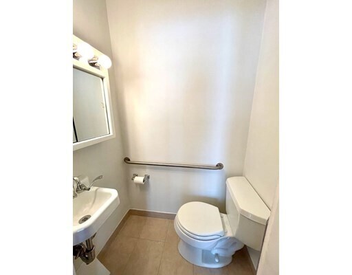 Foto del edificio - 290 River St