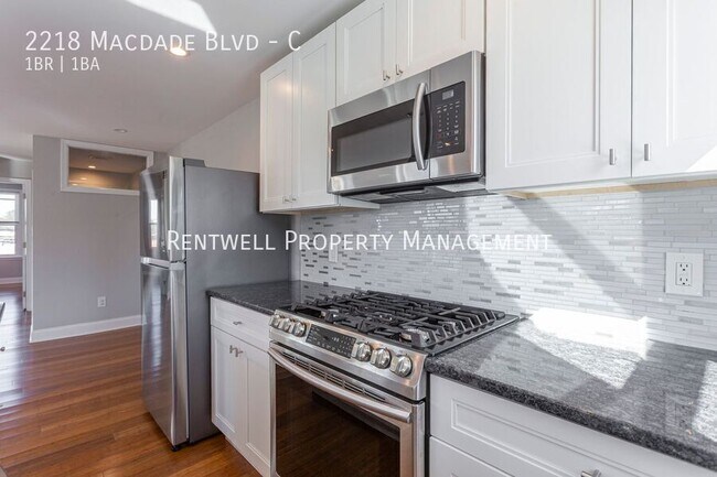 Foto del edificio - 2218 MacDade Boulevard