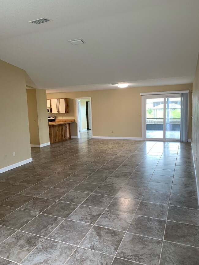 Building Photo - 14 Coral Reef Ct S