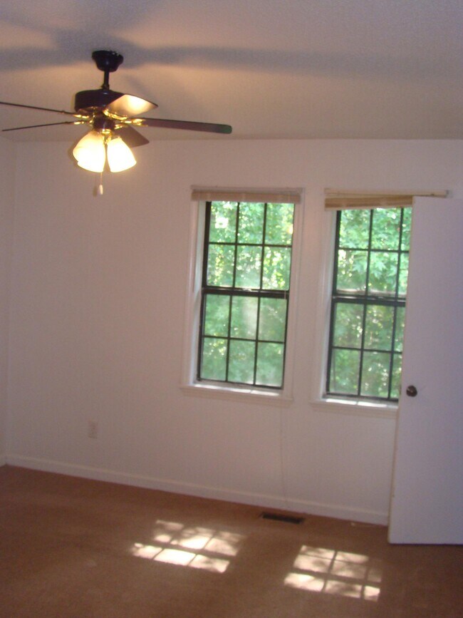 Building Photo - 2712 Big Oak St