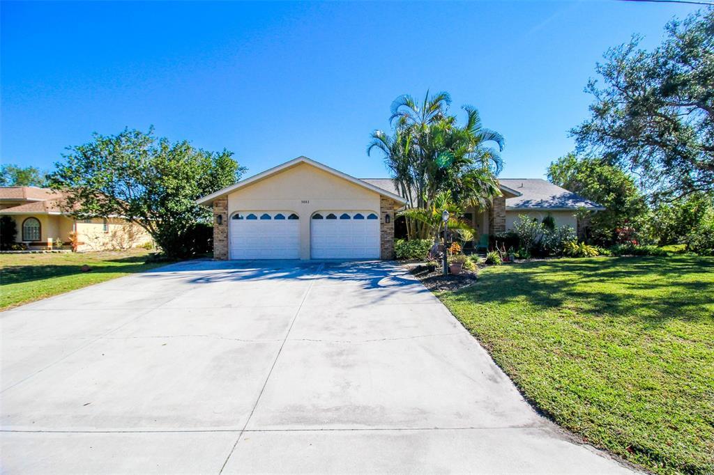 Primary Photo - 5883 Denison Dr