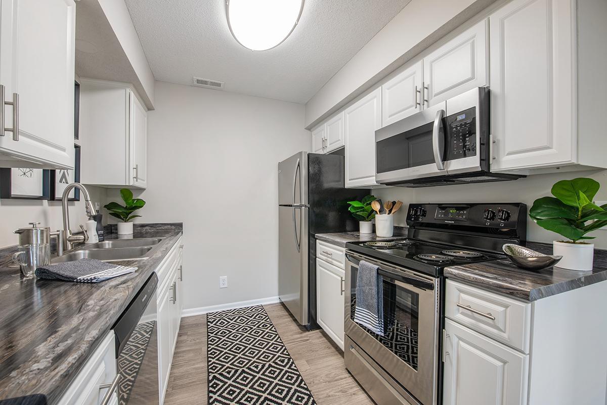 Emory Lakes Luxury Apartments Apartments in Topeka, KS