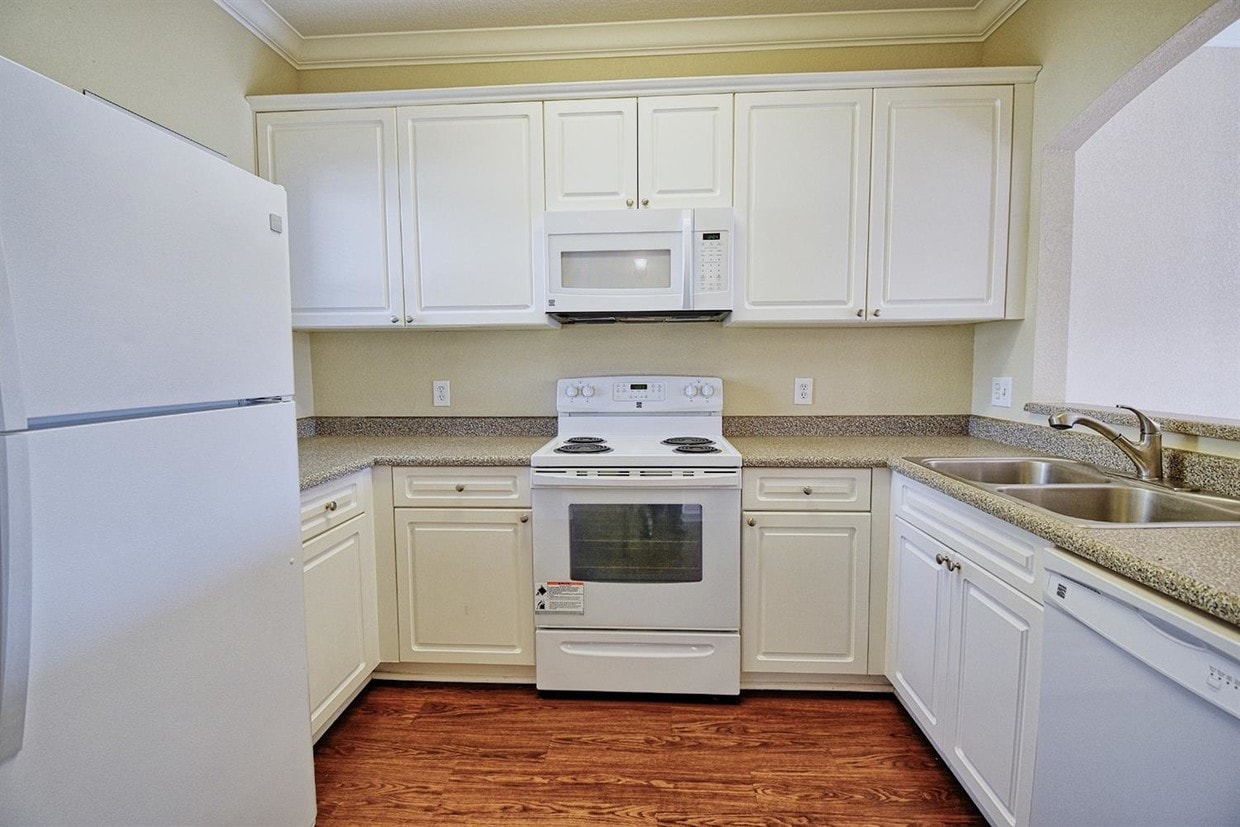 1 - 8905 Davis Rd
