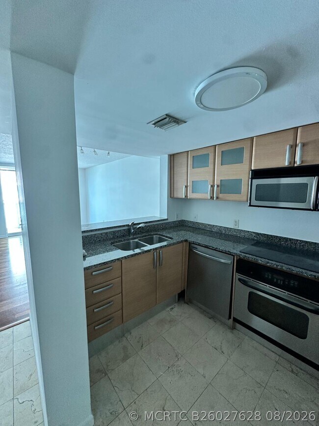 Foto del edificio - 2101 Brickell Ave