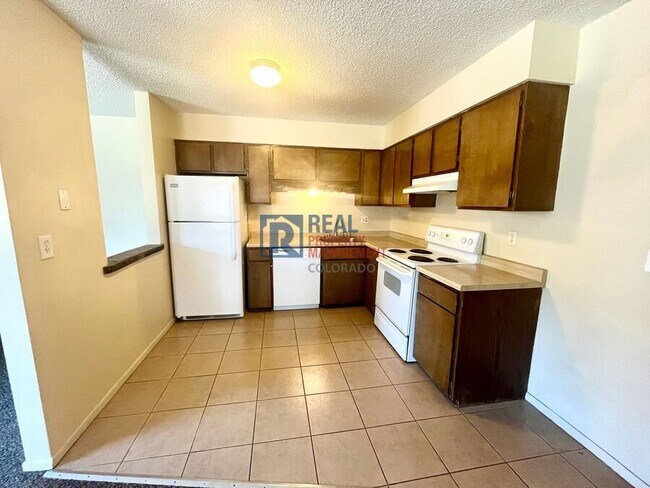 Foto del edificio - 1319 Potter Dr