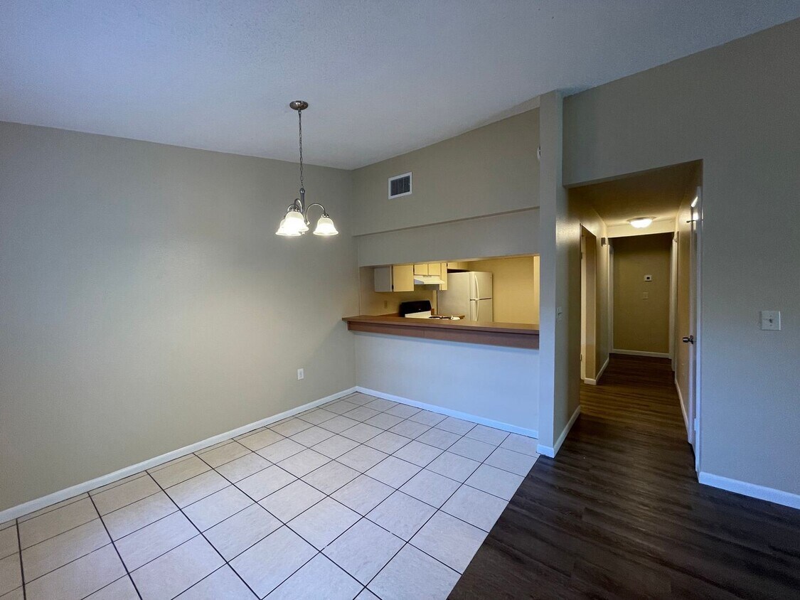Primary Photo - 2 br, 2 bath House - 1908 Crystal Grove Dr