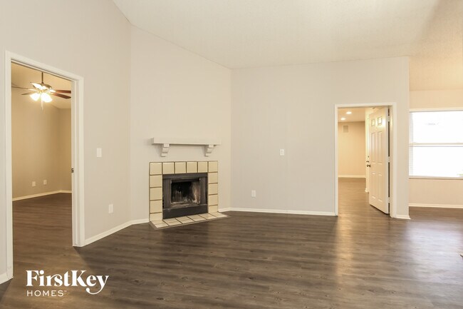 Building Photo - 13269 N 56th Ave