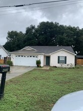 Building Photo - 4238 Castille Ave