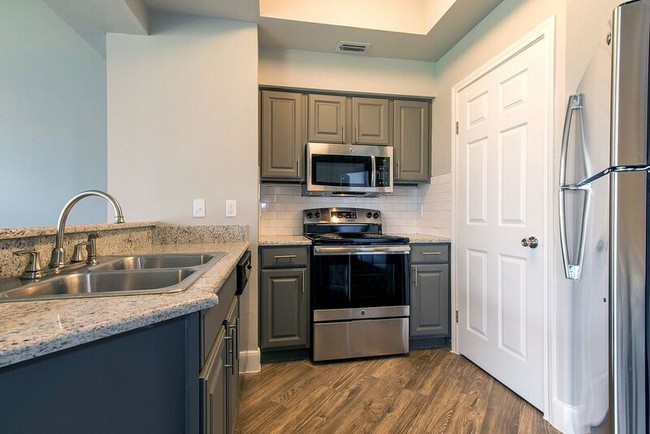 Everwood Apartments Rentals - Webster, TX | Apartments.com