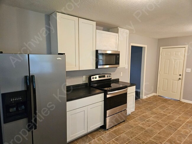 Foto del edificio - 7508 Maple Ave