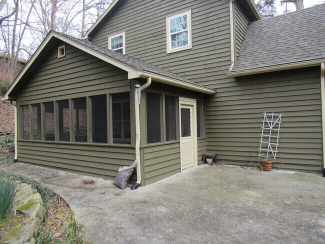 Foto del edificio - 9325 George Williams Rd