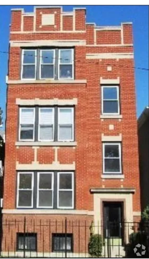 Building Photo - 1340 W Byron St