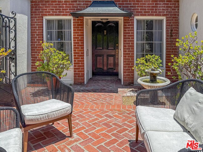 Foto del edificio - 6248 Scenic Ave