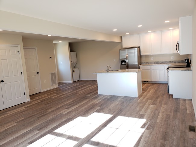 Open Concept - 697 E Piedmont St