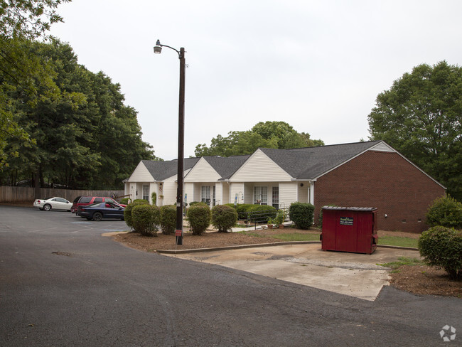 Building Photo - Woodridge Apartments