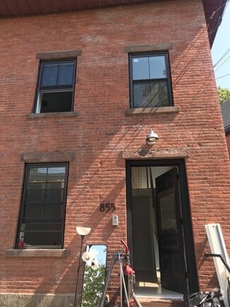 Building Photo - 855 State St