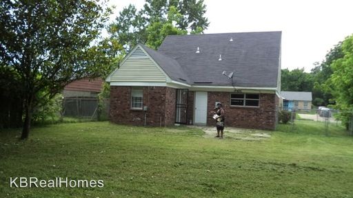 Building Photo - 1127 Canary Ln