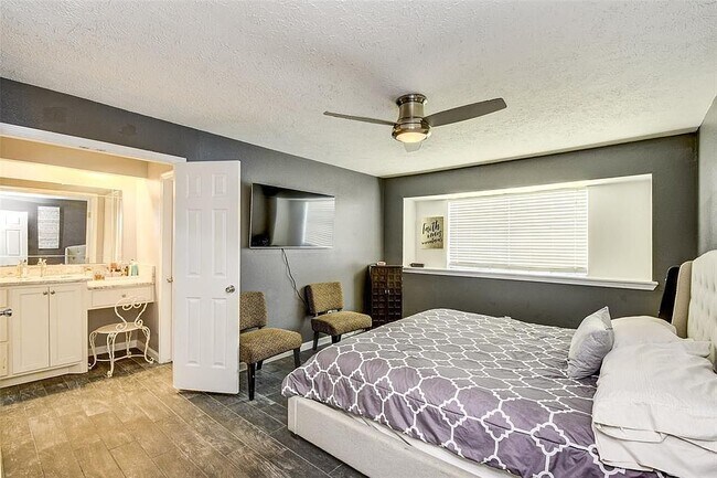 Foto del edificio - 16635 Water Oak Dr