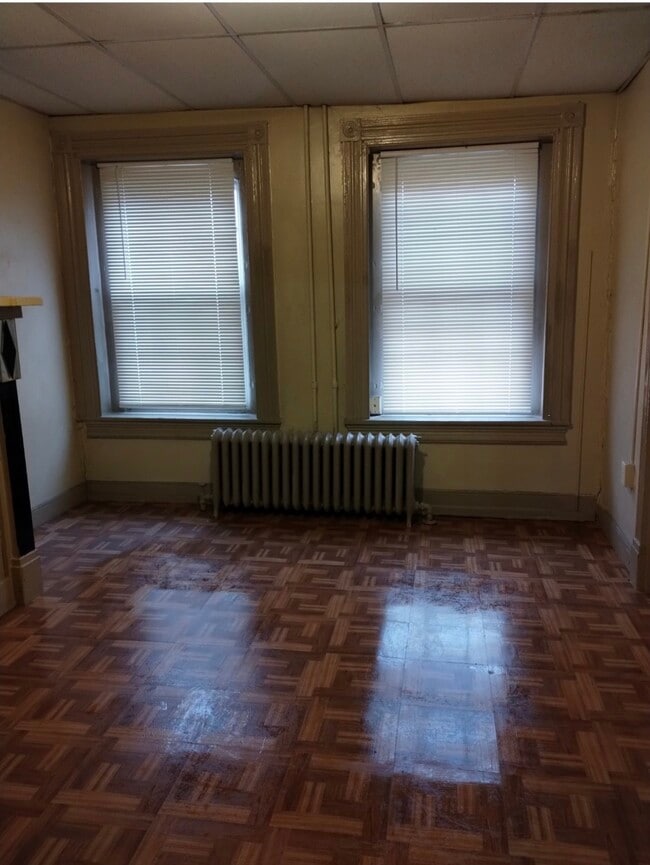 Building Photo - 46 S Prince St