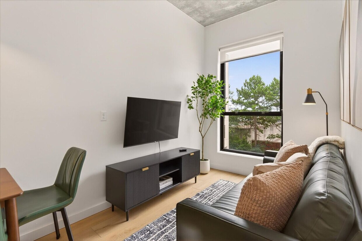 Foto principal - 205 Foster Ave