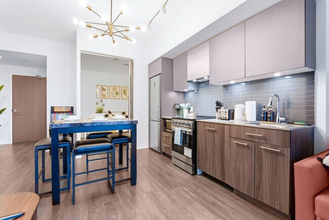 Building Photo - 186 Jarvis St