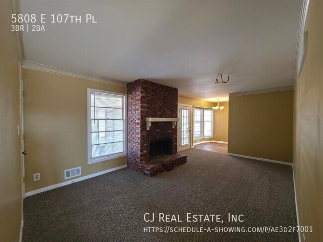 Foto del edificio - 5808 E 107th Pl