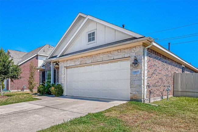 Building Photo - 24602 Forest Canopy Dr