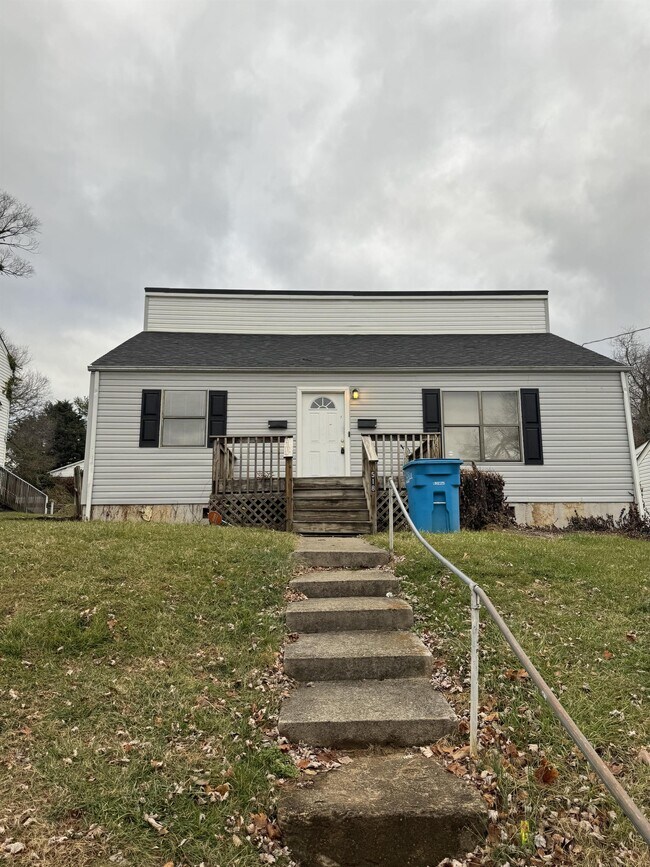 Foto del edificio - 518 Courtney Ave NE