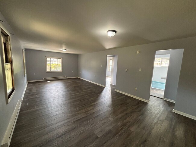 Foto del edificio - Beautiful 2 Bedroom 1 Bathroom home in Bea...