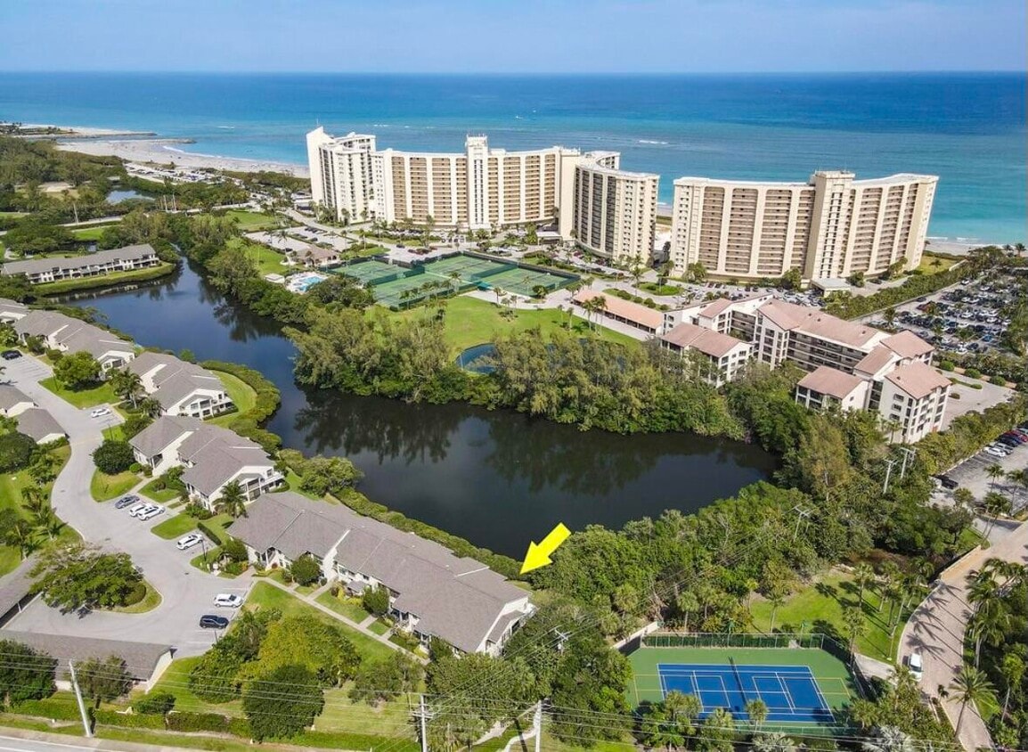 Foto principal - 2309 Fairway Dr S