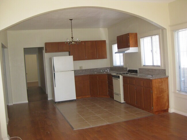 Foto del edificio - 959 N Wilton Pl