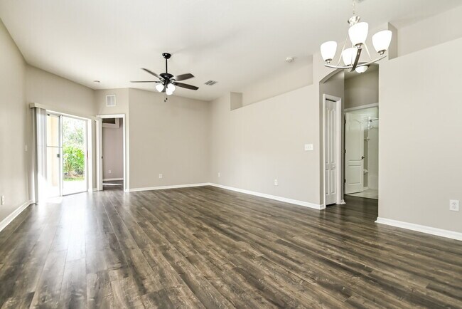 Building Photo - 6154 Kiteridge Dr