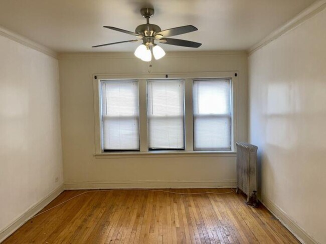 Foto del edificio - 1 bedroom in Chicago IL 60619