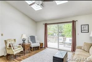 Foto del edificio - 14 Bell Ct