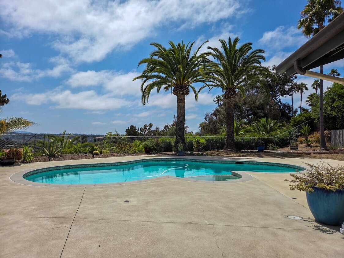 Primary Photo - Stunning Coastal Retreat in Oceanside with...