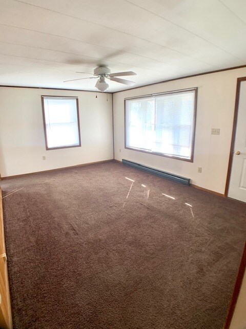 426 Boyer Drive - Liv Rm - 426 Boyer Dr