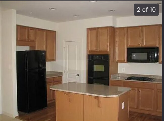 Foto del edificio - 4066 Finsbury Ln