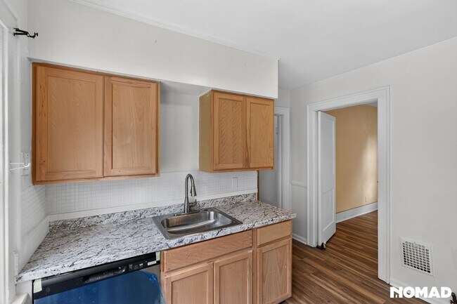 Foto del edificio - 150 Stillwell Ave