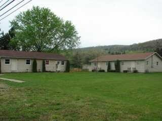 Primary Photo - 3285 Riverside Dr