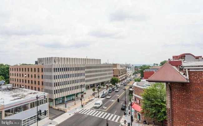 Foto del edificio - 2320 Wisconsin Ave NW