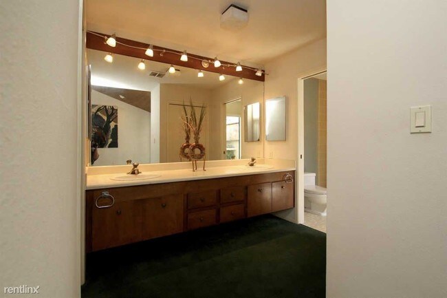 Building Photo - 3342 W Alluvial Ave