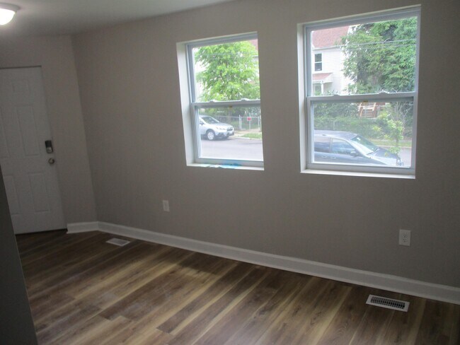 Foto del edificio - 712 Winston Ave