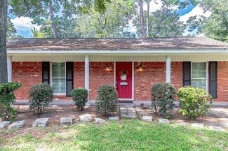 Building Photo - 10218 Oak Point Dr