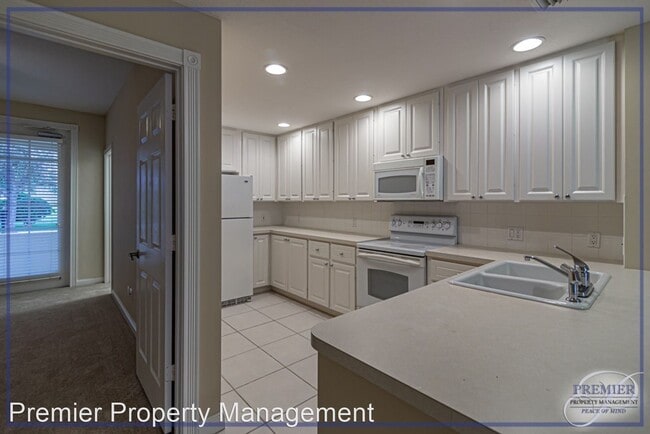 Building Photo - 3 br, 3 bath House - 28576 Alessandria Circle