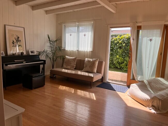 Foto del edificio - 132 Dunecrest Ave