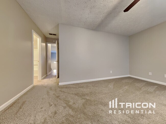 Building Photo - 3647 Woodland Cv Decatur GA